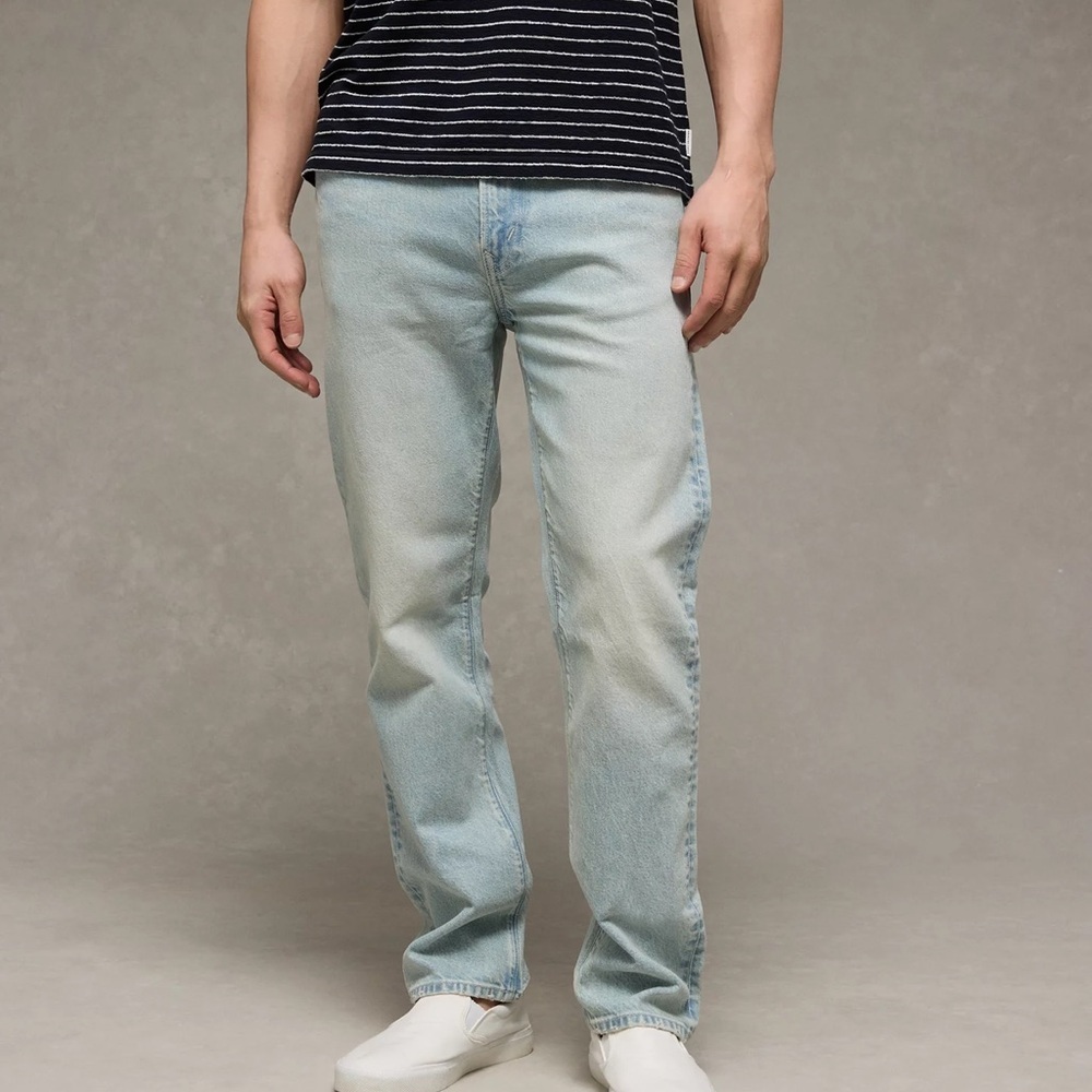 Men’s American Eagle Straight Leg EasyFlex 30x34 Yellowish Light Wash Jeans